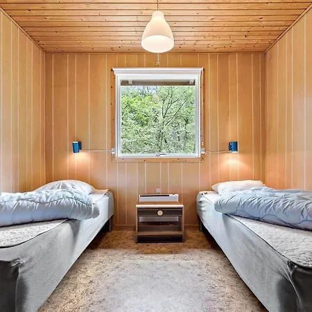 2605-nexo-vaebnerstien-6 Neksø